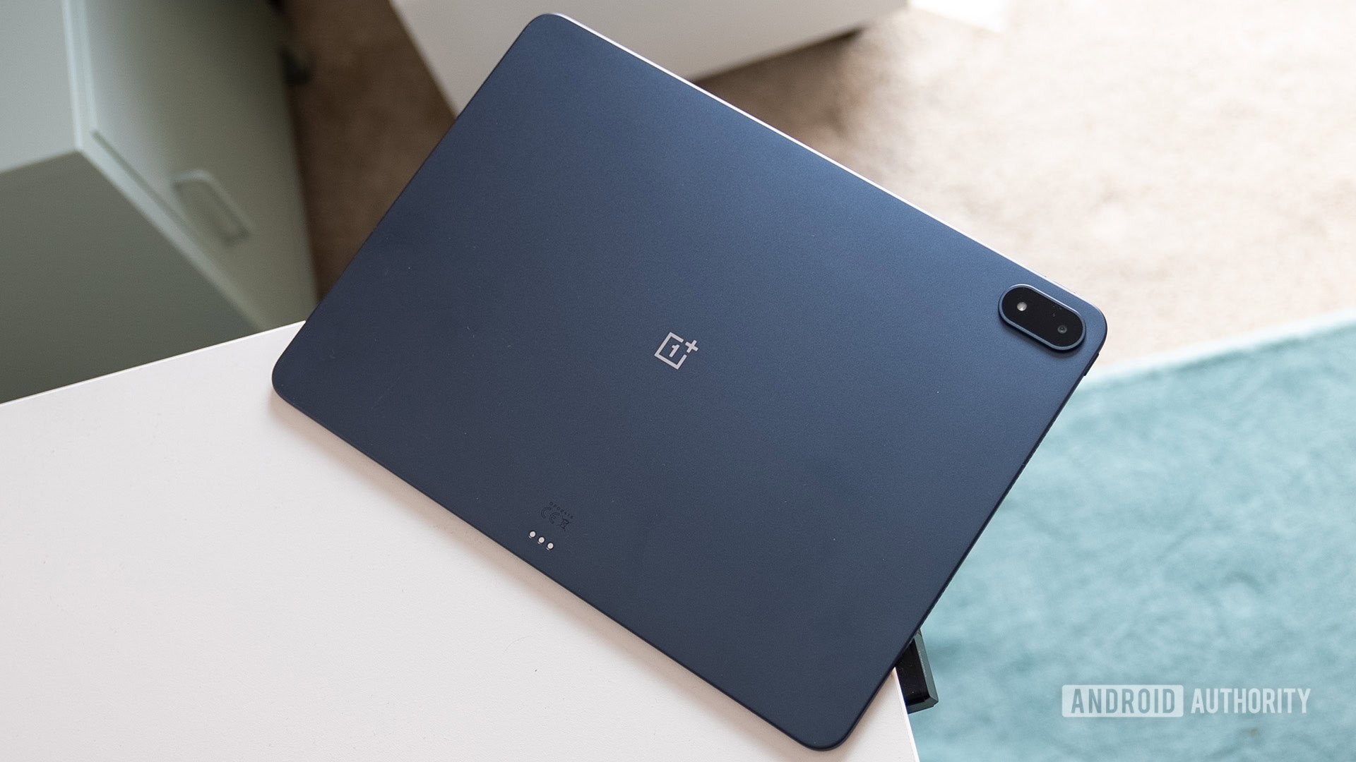 OnePlus could challenge Lenovo with this rumored gaming tablet