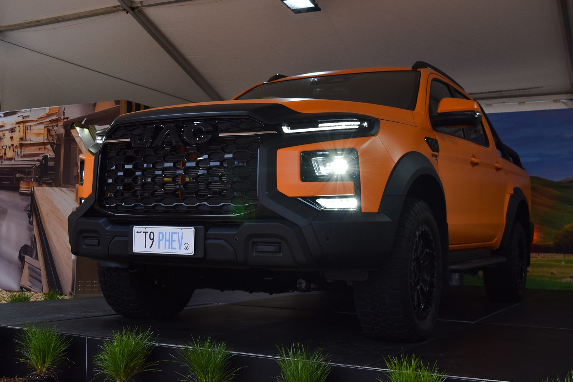 JAC T9 PHEV ute heading to Fieldays