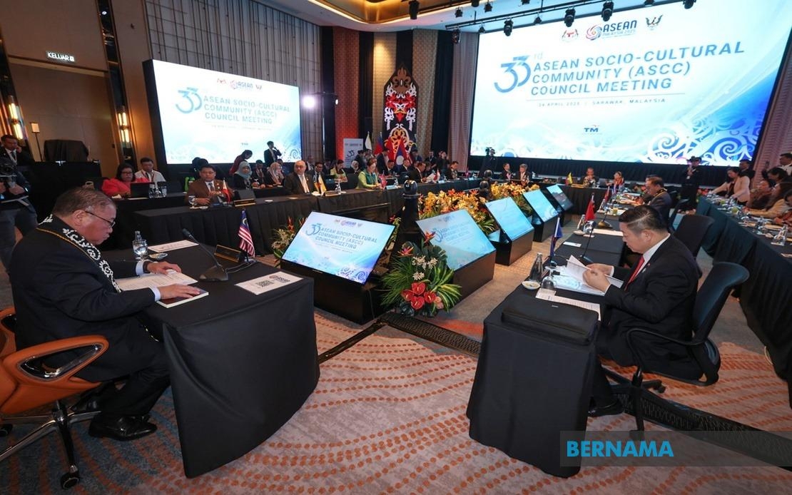 ASEAN's Arts And Cultural Heritage Offers Immense Potential, Says Tiong