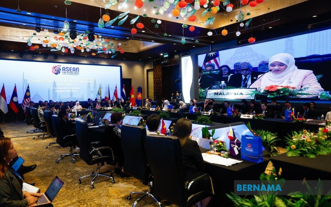 ASEAN, Timor Leste Education Ministers Gather For EduRoundtables 2025