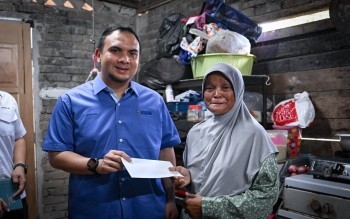 PM Extends Aid To Single Mother Battling Cancer In Pahang
