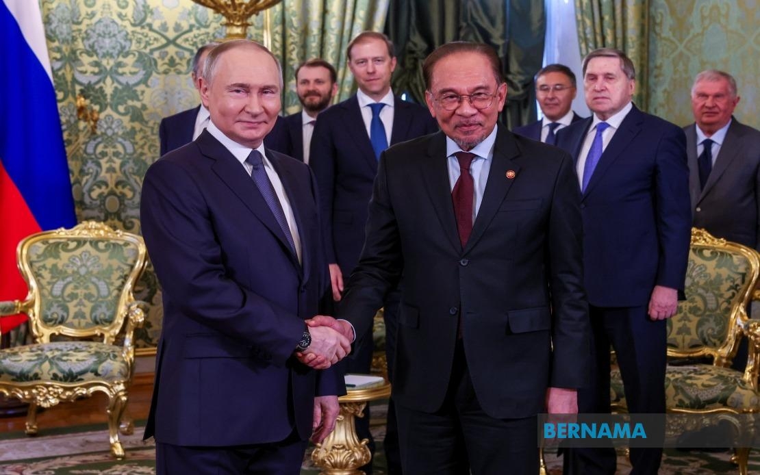 Bridging East And West: PM Anwar's Pragmatic Push In Putin's Russia
