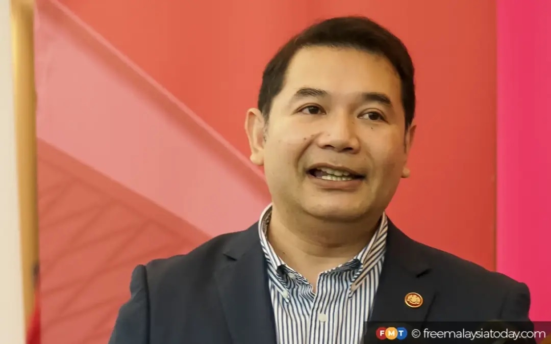 Najib's prosecutors must answer for delay in evidence, says Rafizi