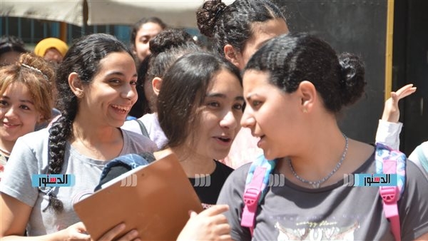 غدًا.. امتحان اللغة الإنجليزية لطلاب الثانوية بمدارس المتفوقين