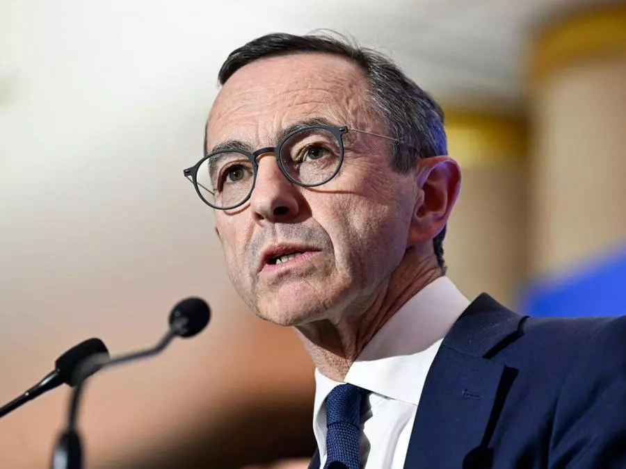 French Interior Minister Tries to Bargain With Algerian Authorities
