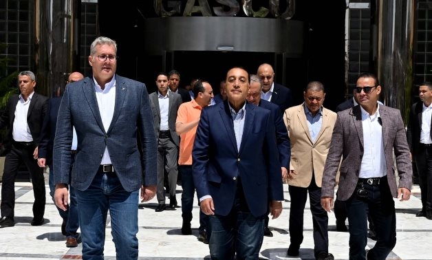 PM Madbouly tours national gas center, oversees arrival of new LNG vessel