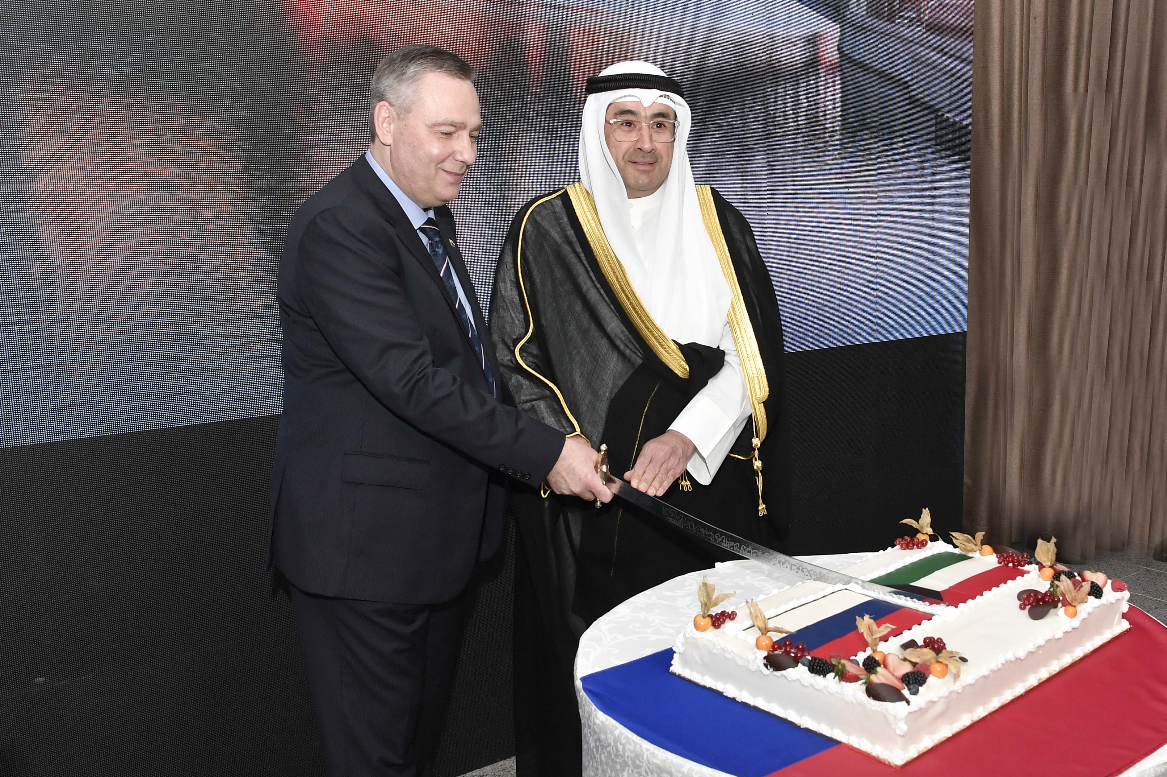 Russian Ambassador praises Kuwait's foreign policy