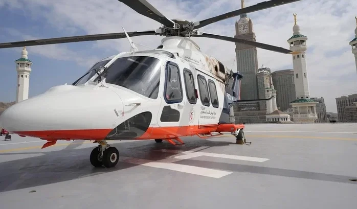 Saudi Red Crescent Performs 1st Medical Evacuation from Grand Mosque's New Helipad