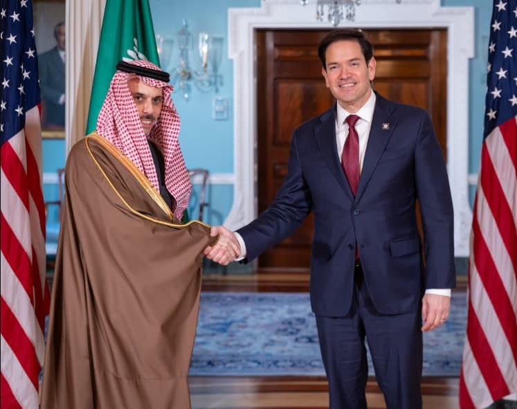 Saudi FM, US State Secretary Discuss Latest Developments