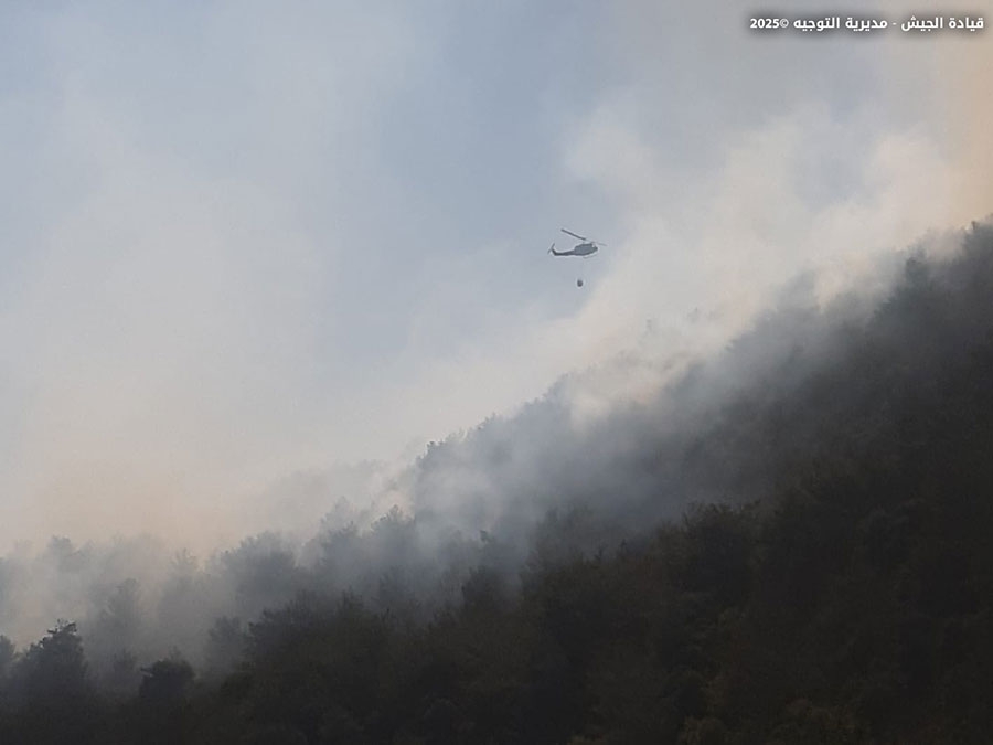 Extinguishing two fires in Bmahray - Aley and Deir El Mkhalles