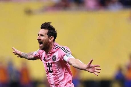 ميسي يضع شرطا مفاجئا للموافقة على الانتقال للدوري السعودي