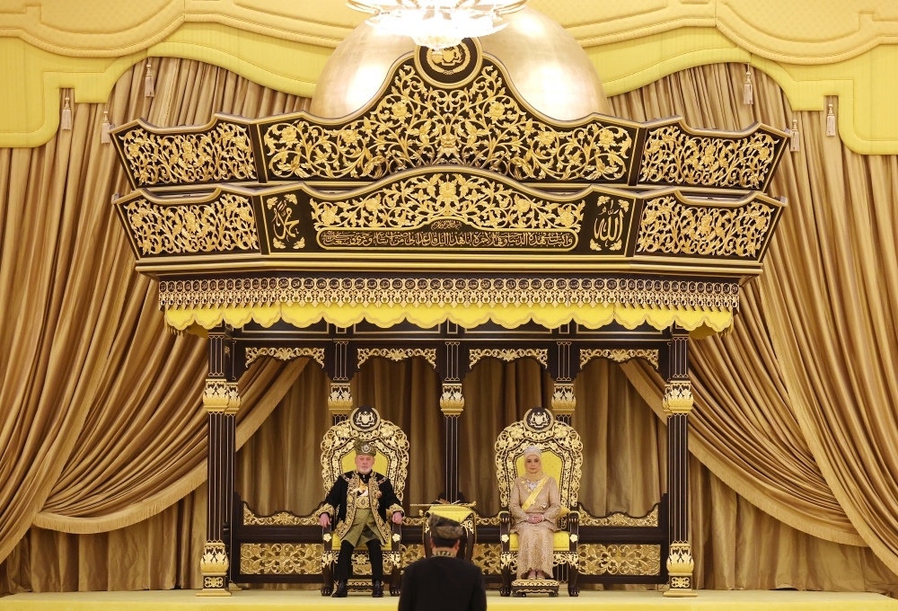 Queen reminds Malaysians to cherish peace, warns against fuelling racial tensions