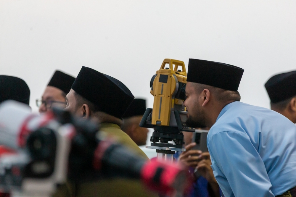 Muslims in Malaysia to know date of Aidiladha with moon sighting on May 27