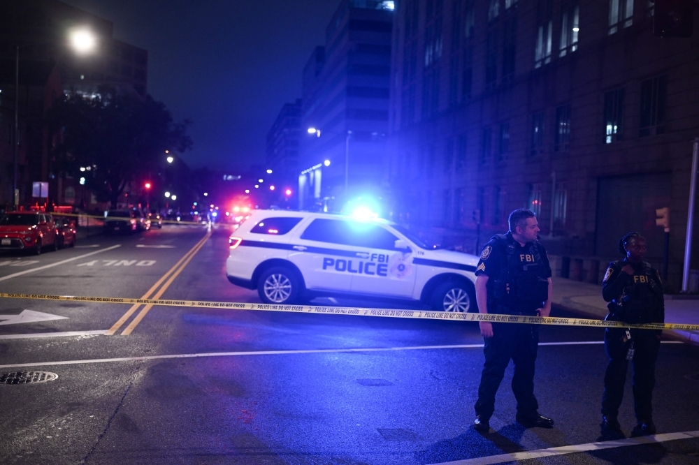 Gunman kills two Israeli diplomats outside Jewish museum in Washington