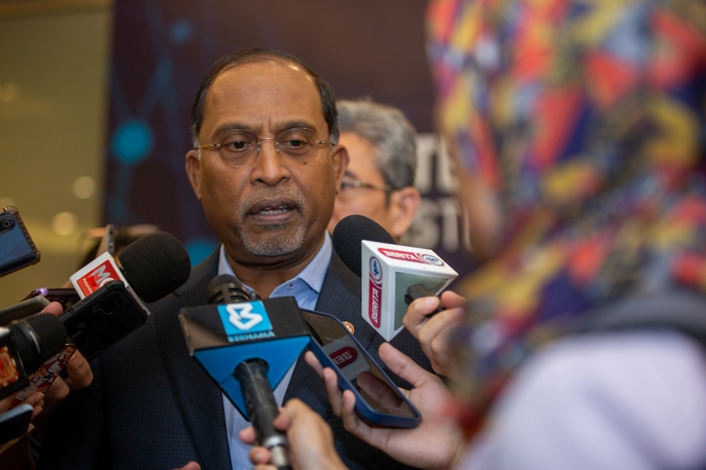 MOHE identifies seven Malaysian students in Iran, says watching situation closely