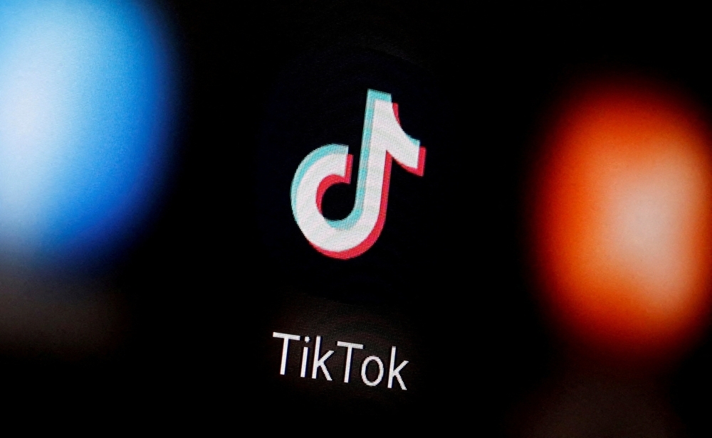 Trump softens on TikTok, extends US ban deadline to September 17