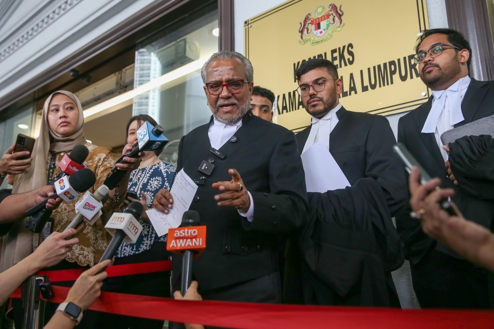 Shafee: Najib ‘happy' over DNAA in stalled RM27m SRC case, relieved with fewer cases hanging over him now