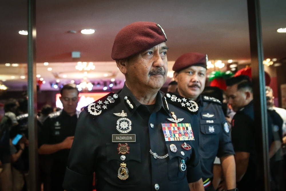 Outgoing IGP Razarudin retires after 42 years, urges creation of dedicated police ministry