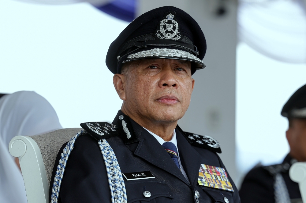 DPM Zahid lauds outgoing IGP, welcomes Mohd Khalid as he takes helm of PDRM