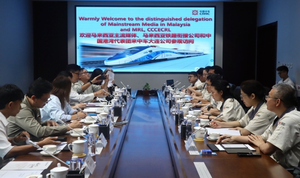 China's CRRC Dalian to ship ECRL trains to Malaysia in October, set for 2027 launch