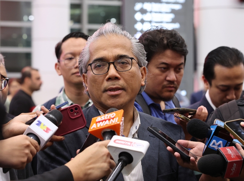 Ambassador says 12 Malaysians still in Iran, Foreign Ministry keeping watch