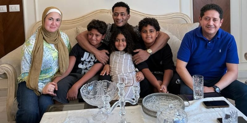 محمد رمضان يعلن الصلح مع عائلة طفل اعتدى عليه نجله