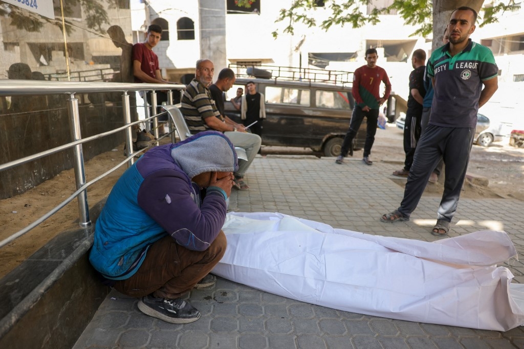 UN warns Israel blocking nearly all food aid to 'hungriest place on earth'