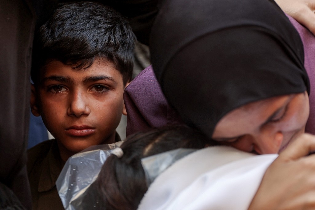 Gaza residents mark Eid al-Adha under blockade and beneath the rubble