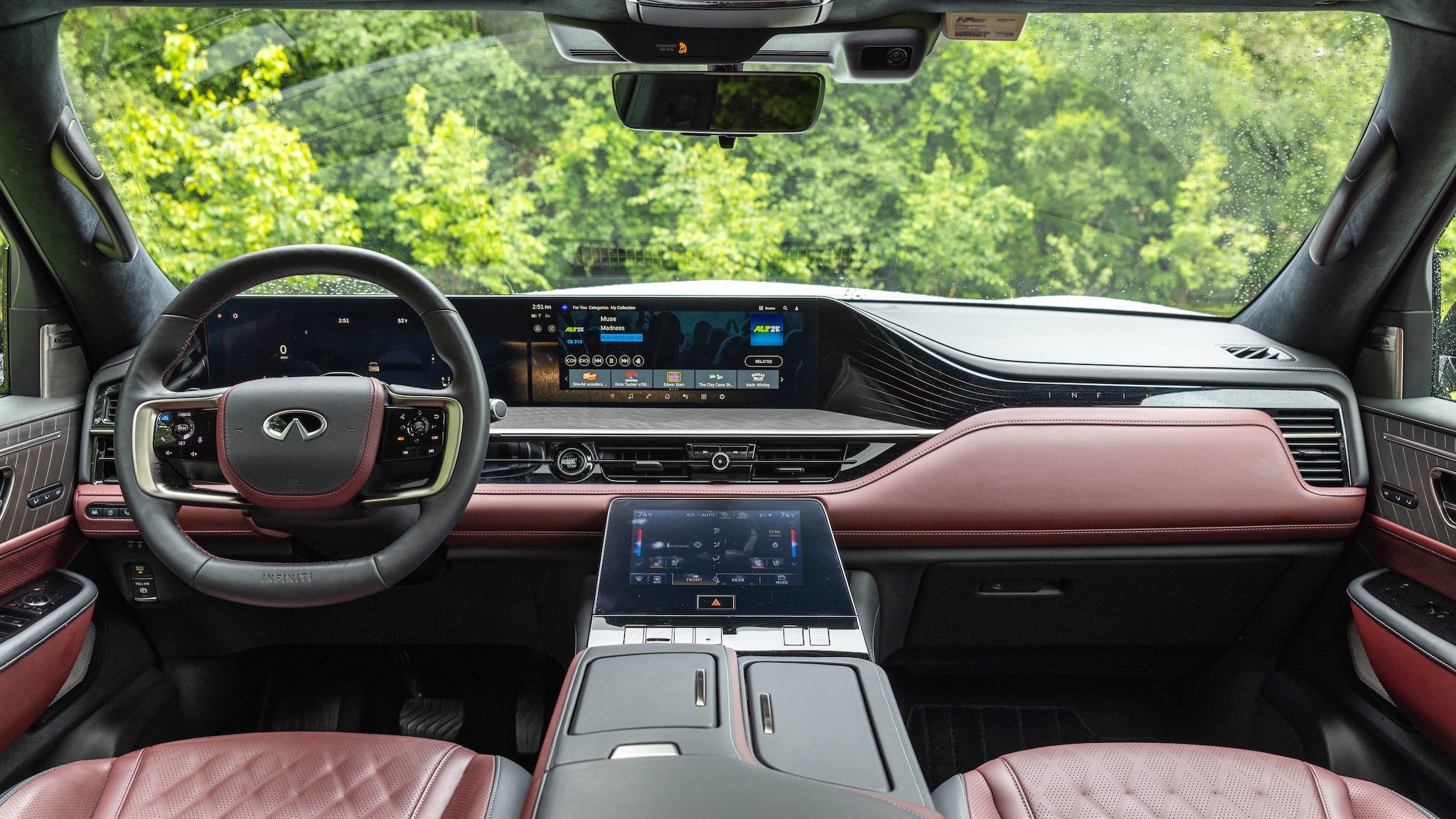 2025 Infiniti QX80 Autograph Interior Review: A Step Up, but Truly Competitive?