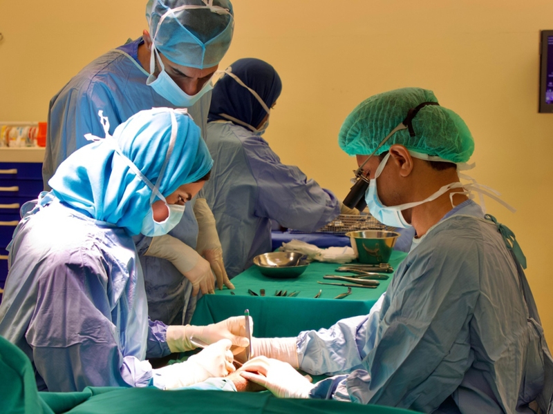 Doctors at Khoula Hospital reattach hand in complex surgery