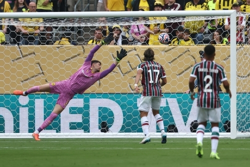 Dortmund held by Fluminense