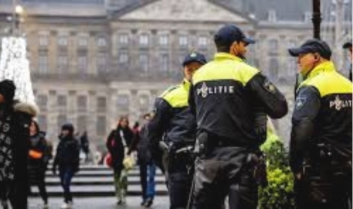 Amsterdam police 'overtaken' by speed of attacks on Israel fans: report