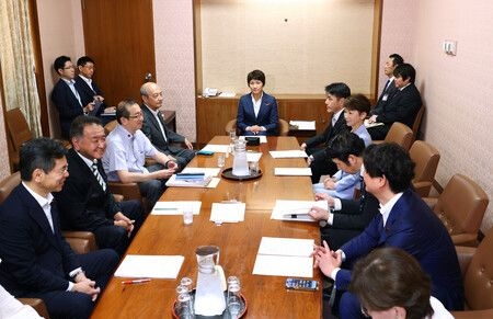 Diet Seen Skipping Vote on Surname Bills in Current Session