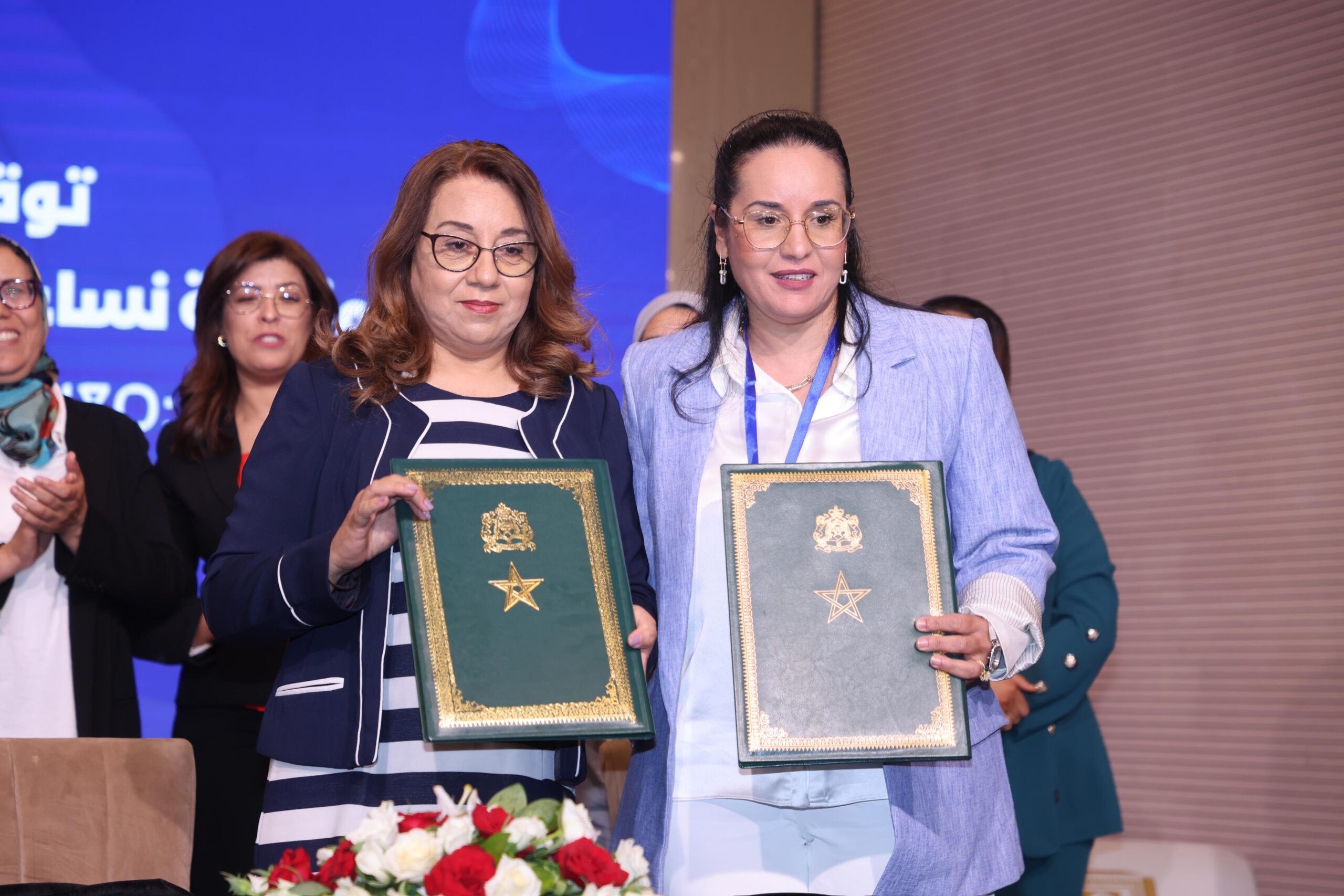 أكاديمية الأصالة والمعاصرة ومنظمة النساء توقعان اتفاقية شراكة لتكوين نساء الحزب