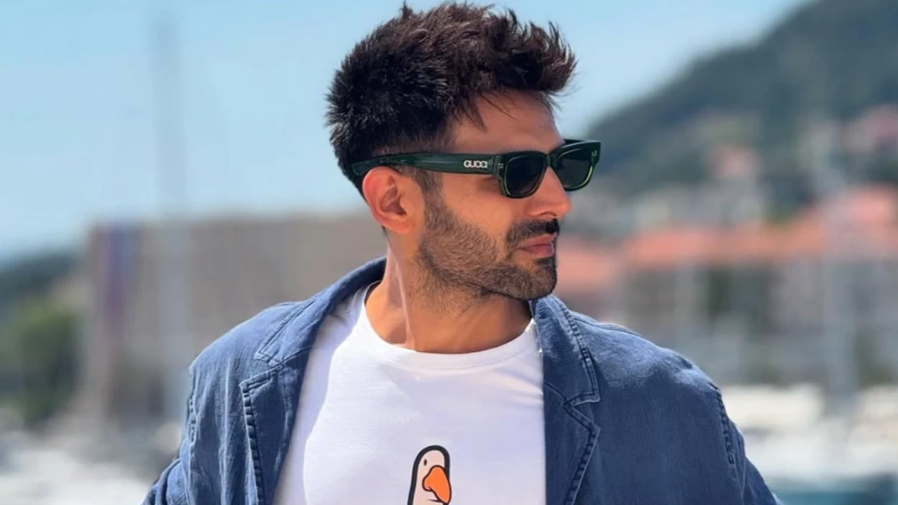 Kartik Aaryan fears ‘Argentina aunty will hit me' as he engages in hilarious Messi vs Ronaldo debate, reveals his favorite
