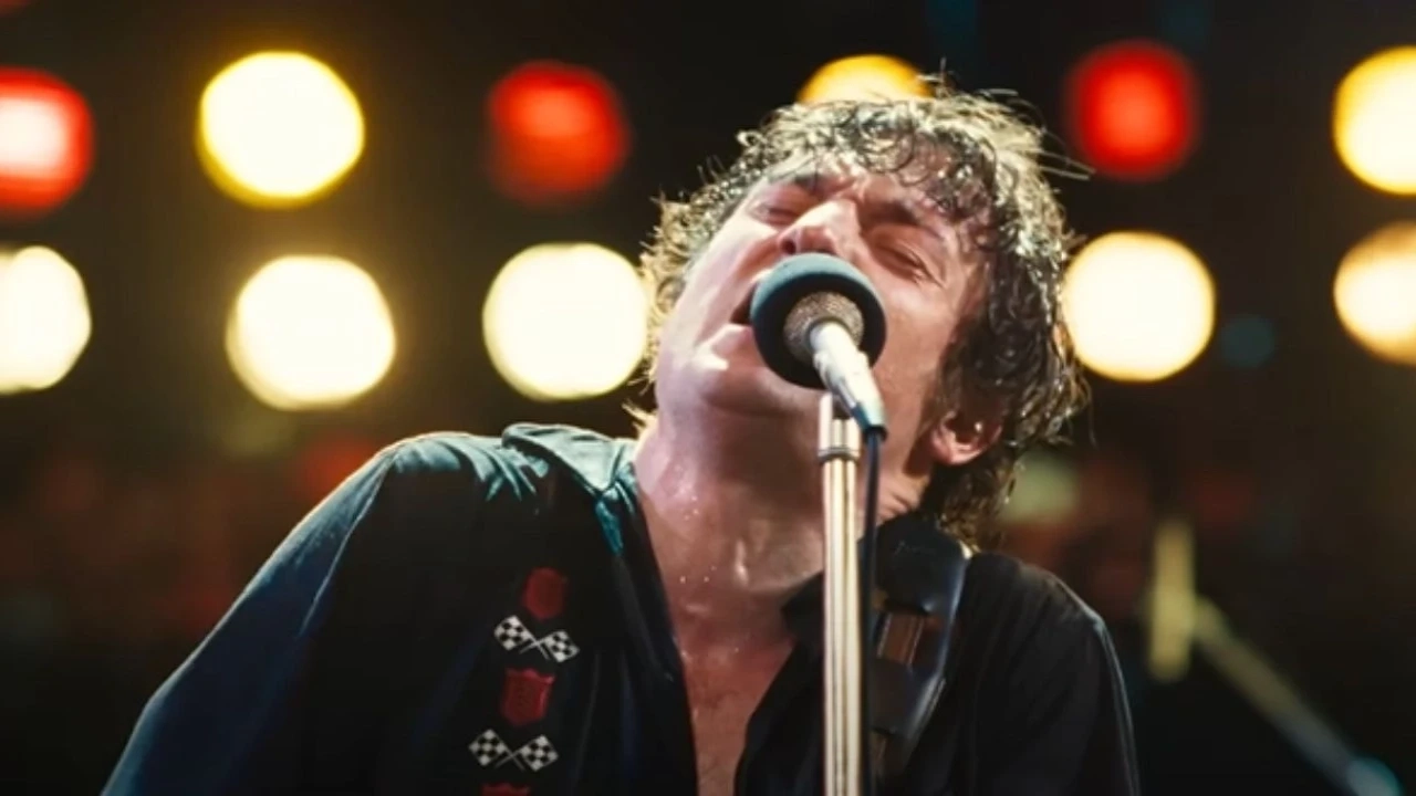 What is Deliver Me From Nowhere About? 5 Things to Know About Bruce Springsteen Biopic Starring Jeremy Allen White