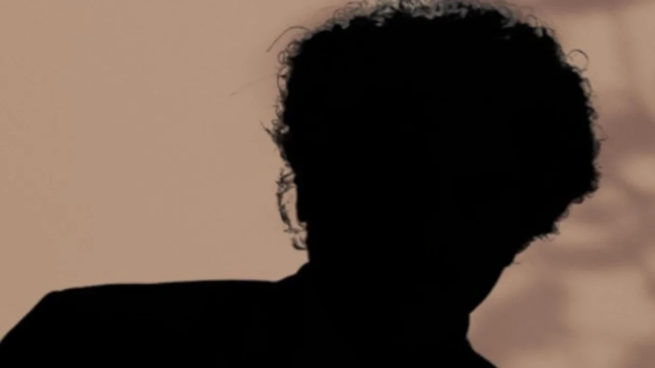 Meet actor who sold photos for Rs 20, debuted at 42, is part of every Rajkumar Hirani movie, and has now turned director