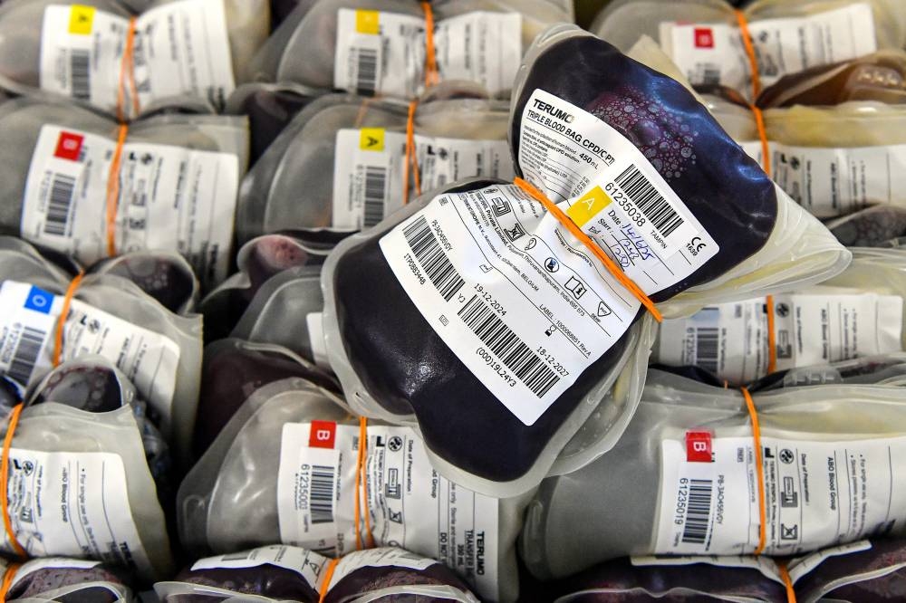 65-year-old woman sets record, donates blood 580 times to save lives