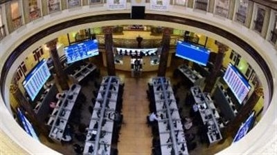 خبيرة أسواق مال تكشف مدى تأثر البورصة بالضربة الأمريكية على إيران