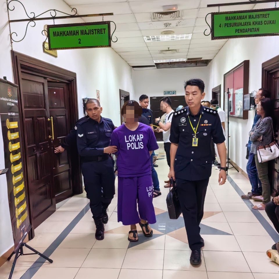 Kuching motorist who brandished airsoft gun gets three-day remand, tests positive for drugs