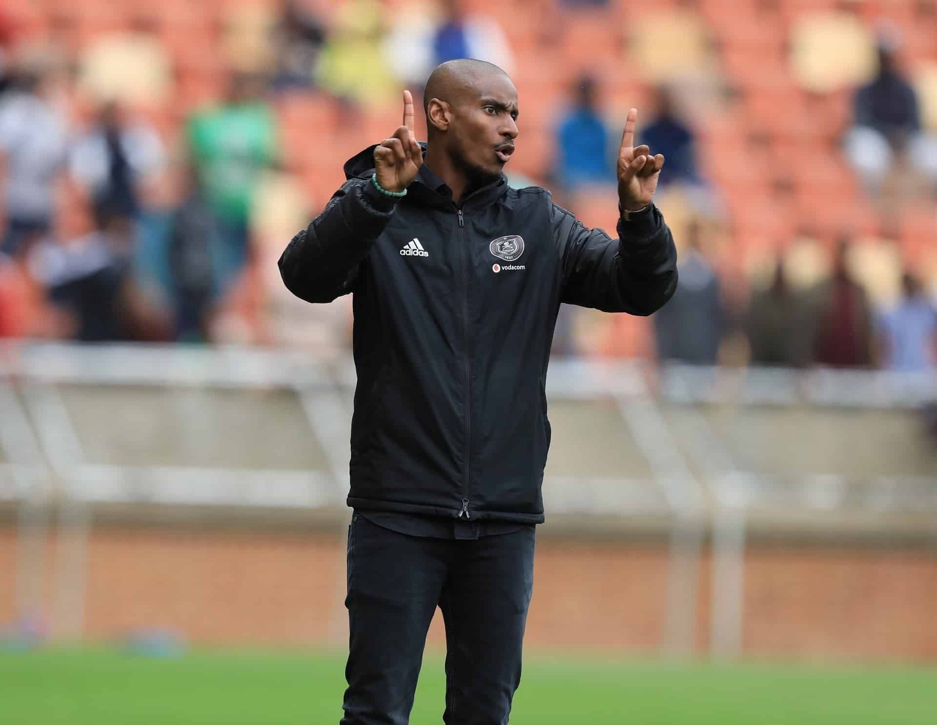 Breaking: Orlando Pirates in advanced talks with Rulani Mokwena!