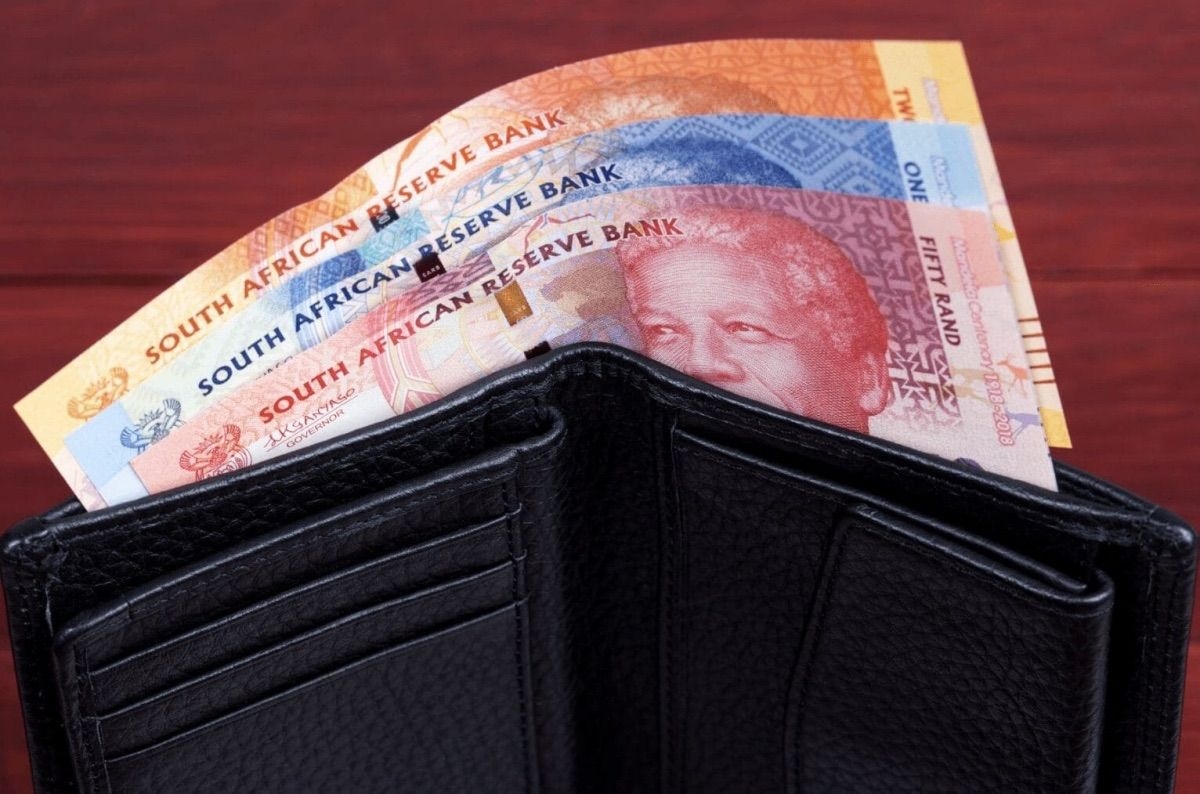 South African economy failing behinds its counterparts
