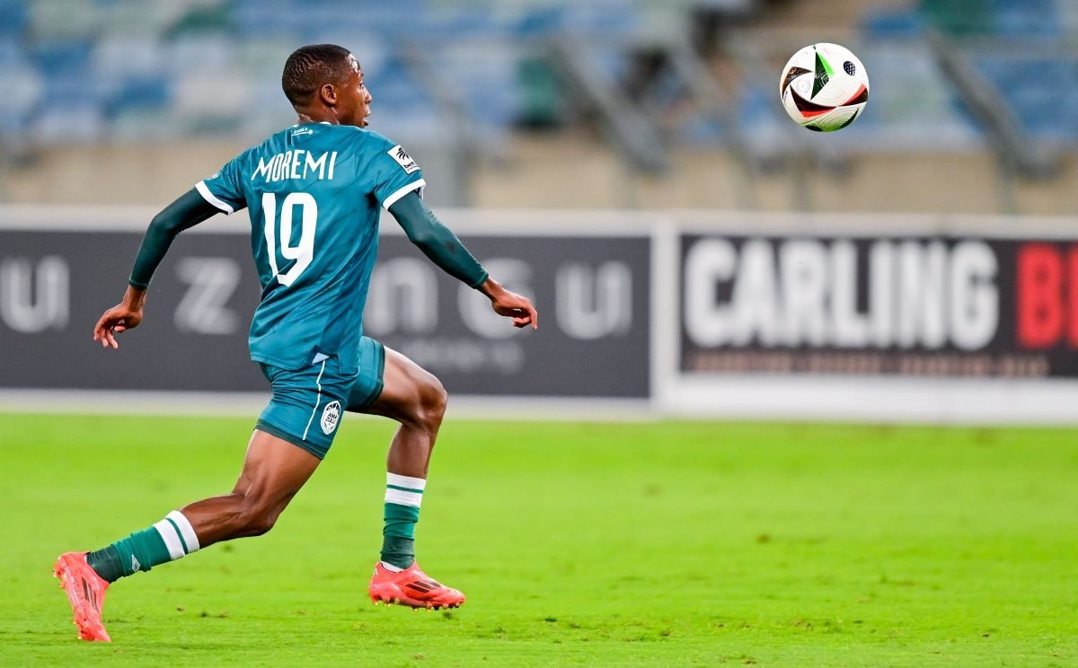 PSL transfer news: Tau, Moremi, Mthethwa, Mosimane, Nzengeli