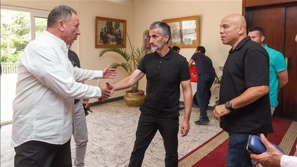 جولة الجهاز الفني الجديد للأهلي بقيادة خوسيه ريفيرو بالنادي (صور)