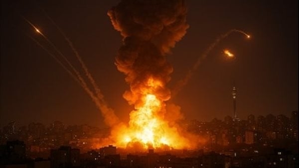 التلفزيون الإيراني: هجوم إسرائيل الإرهابي على قم استهدف شقة سكنية بمنطقة "سالارية"