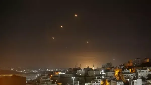 إيران تهدد بضرب شحنات المساعدات العسكرية لإسرائيل