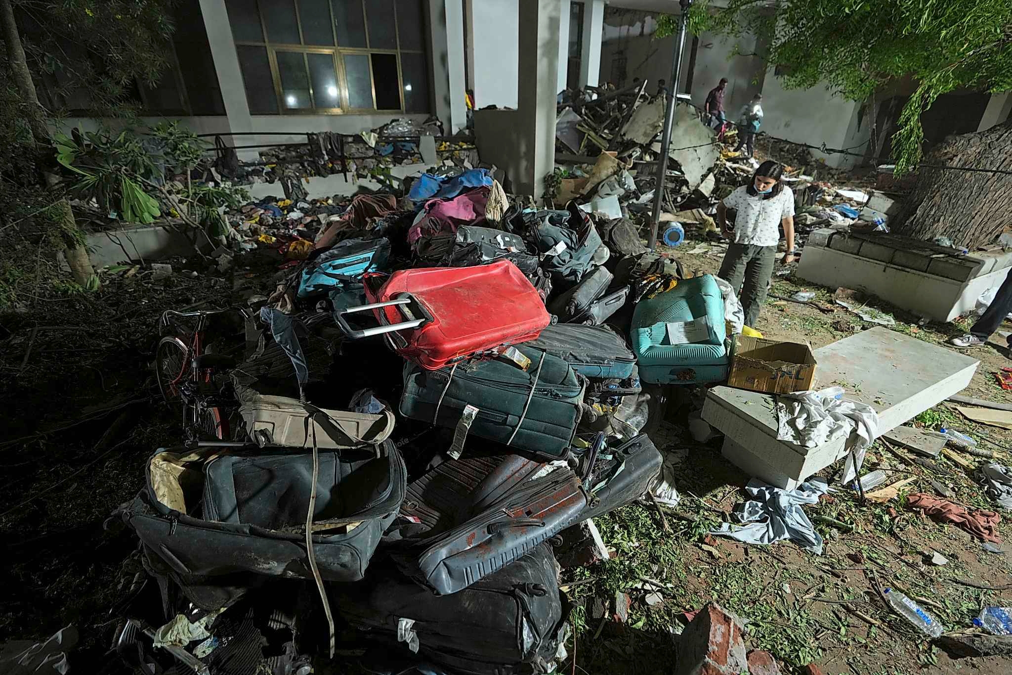Manitoba cardiologist, dentist trained, worked in India hospital complex where jet crashed