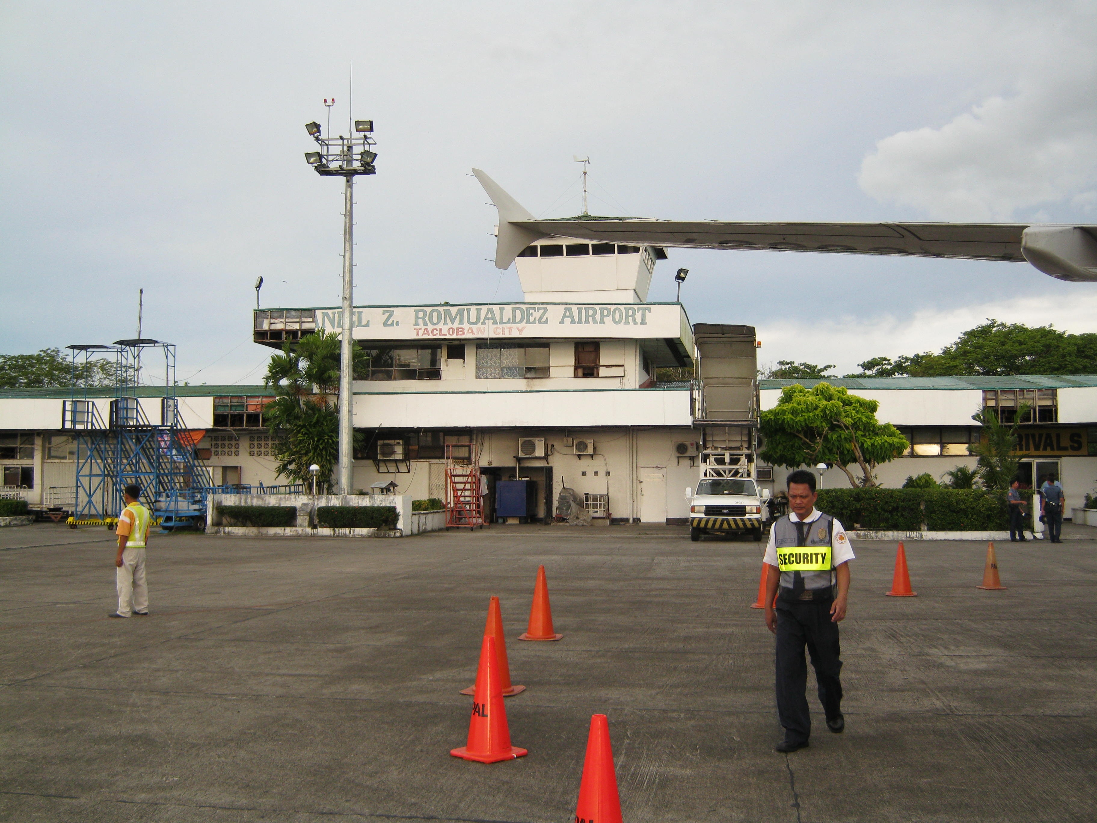 Tacloban airport passenger nabbed for violating gun ban